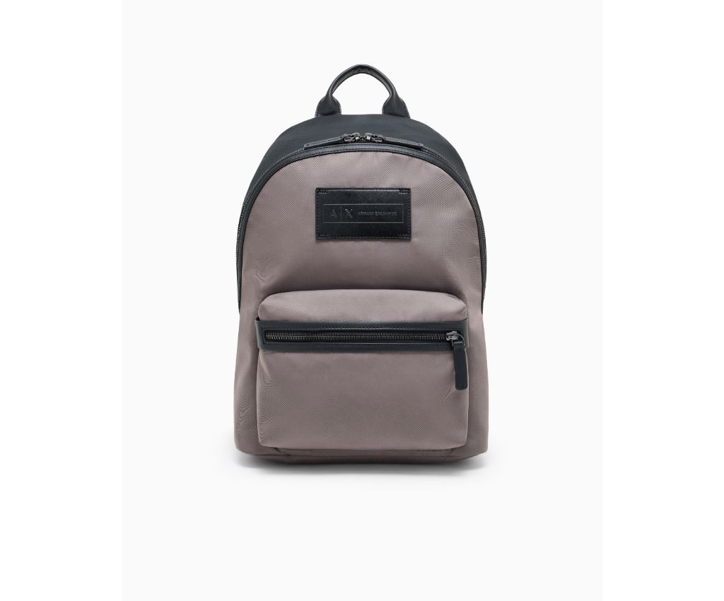 MAN-BACKPACK